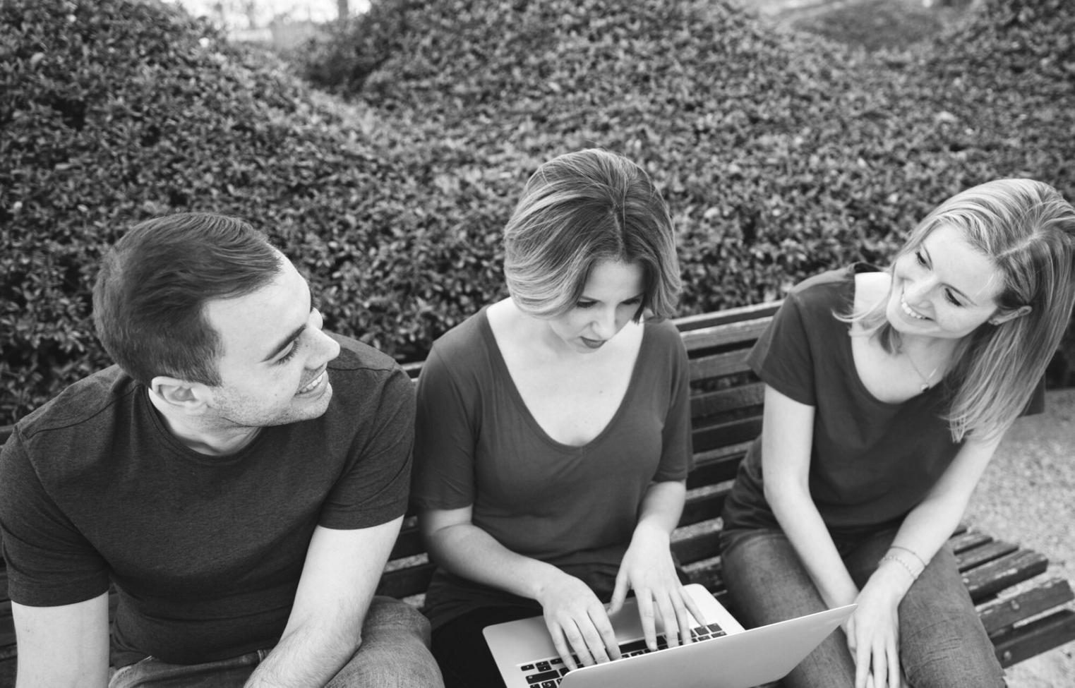 Spazio di studio per sviluppo progetti creativi